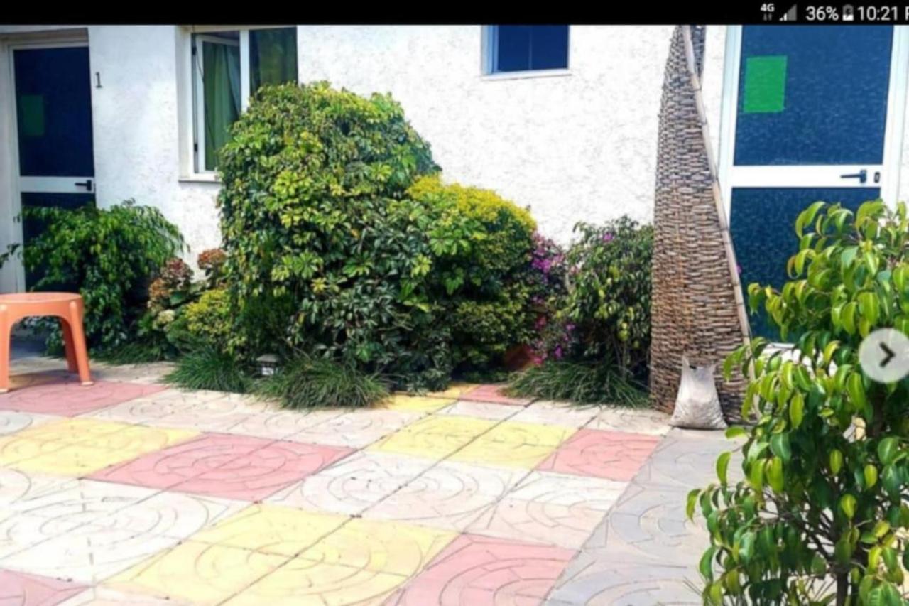 Wib Guesthouse Addis Ababa Exteriör bild